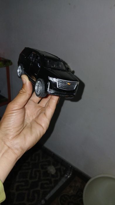 oyinchoq kolleksiya cadillac 2026 metall