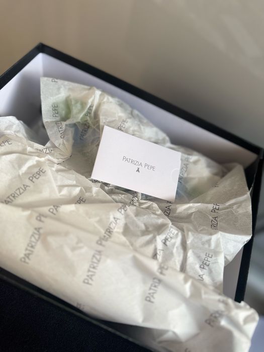 Чисто нови кецове “Patrizia Pepe”