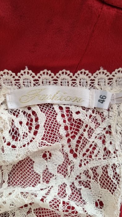 Велюровые платье продаётся