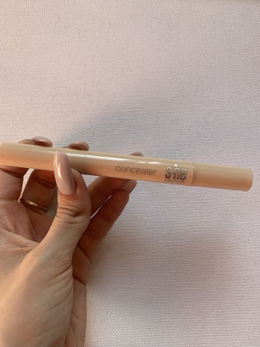 Грим - различни неща.