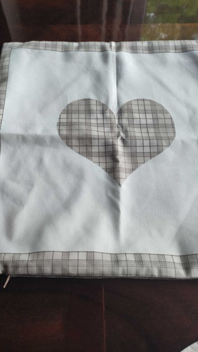 Нови калъфки за декоративни възглавнички