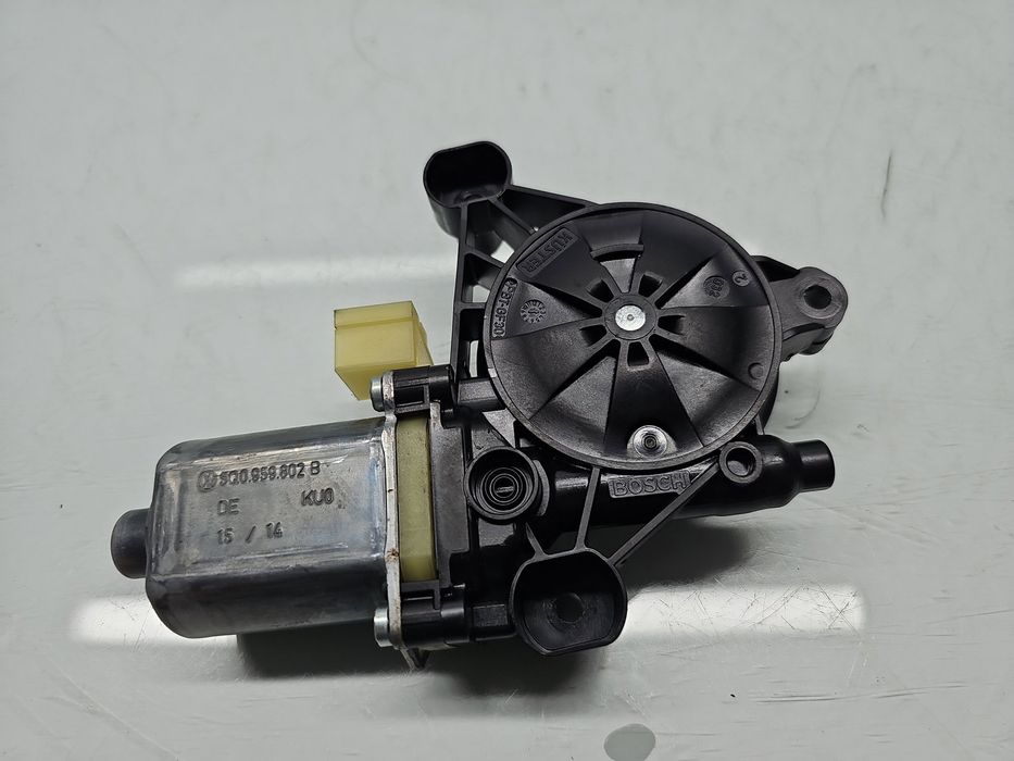 Motoras geam stanga fata AUDI A3 (8V1) [Fabr 2012-prezent] Hatchback S