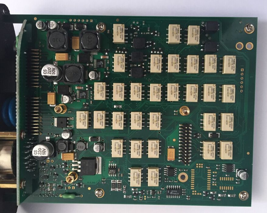 Tester auto Mercedes C4 SD Connect Pro 12/24 V + Laptop Militar V.2023