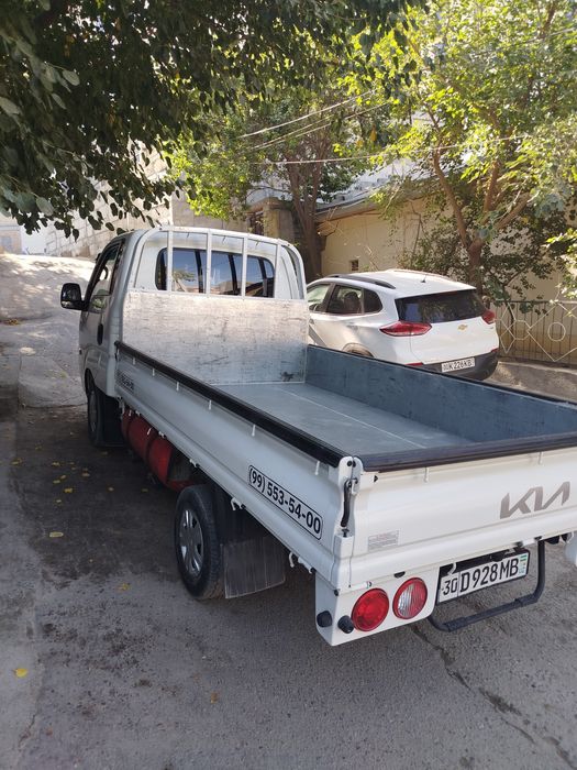 Kia bongo 2024 yil metanda