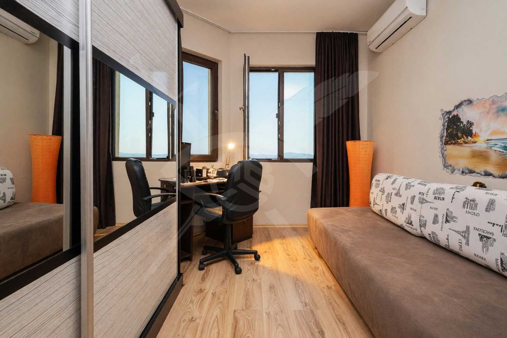 Продава се Къща в Бургас, Сарафово - 152 кв.м за 1875 €/кв.м - Снимка #5