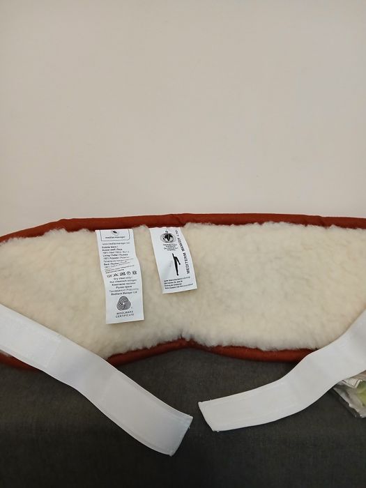 Колан с магнитна лента и мериносова вълна, и два броя наколенки