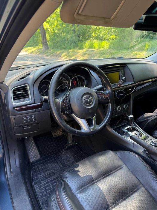 Mazda 6 MAZDA 6 2.2L SKYACTIV-D 175CP AT Revolution Top