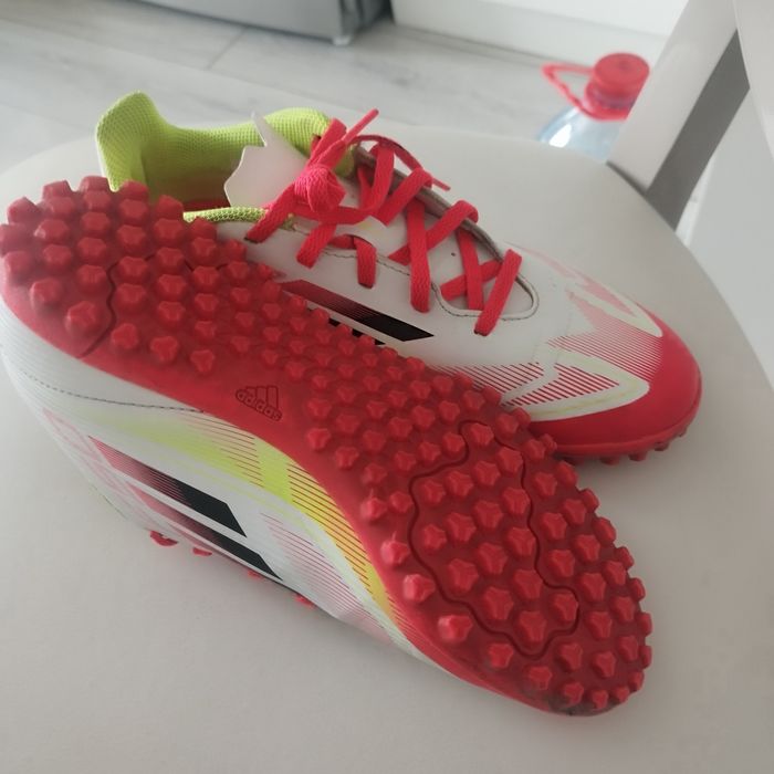 Сороконожки футбольные 38р.