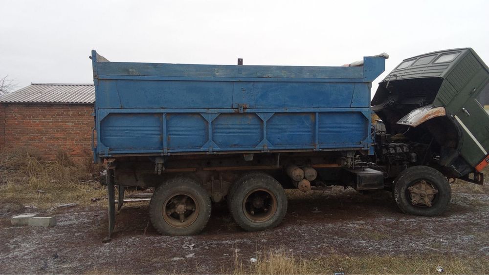 Продам камаз ,торг