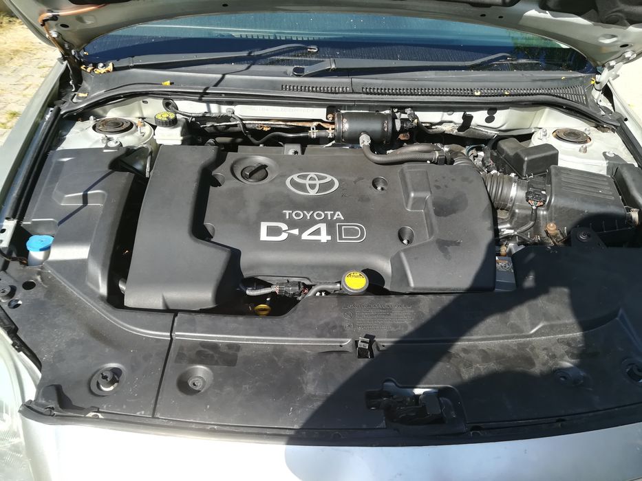 250 бр На Части Toyota Avensis Тойота Авенсис 2.0д-4д 1.8 ввт-и Vvt-i