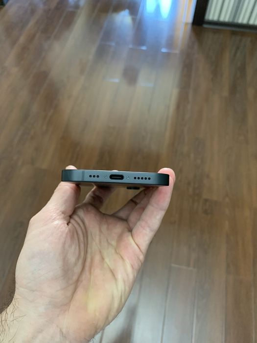 iPhone 16E 128GB Black 100%