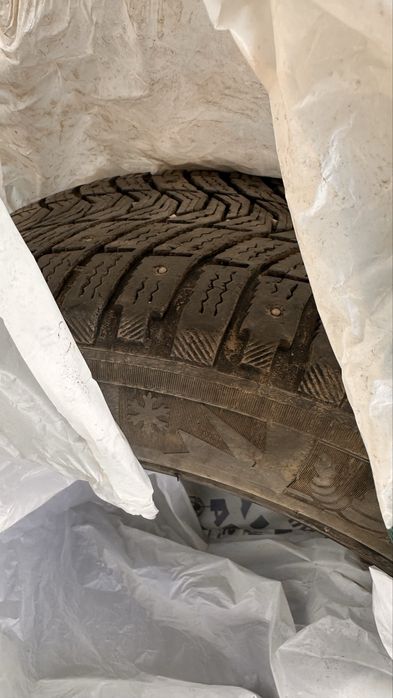 Продам зимняя резина на 17