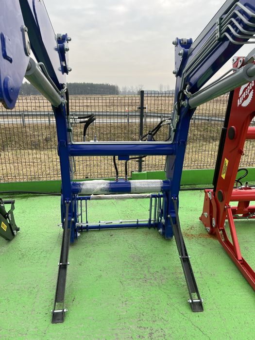 Incarcator frontal tractor