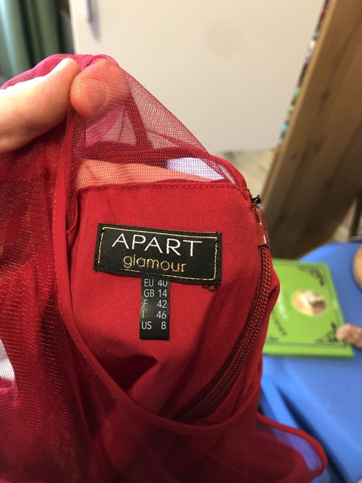 Rochie pentru evenimente Apart 40 noua