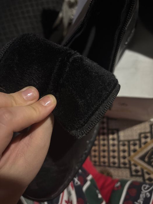 Ghete bărbătești de piele