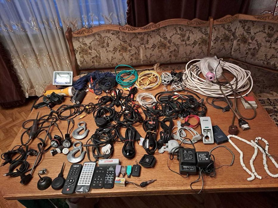 Кейс для  дисков  и другое