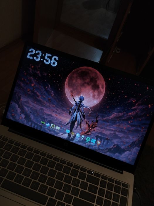 Laptop HP i5 iRISx graphics 10 core 16 RAM placa grafica 128mb 477gb stocare