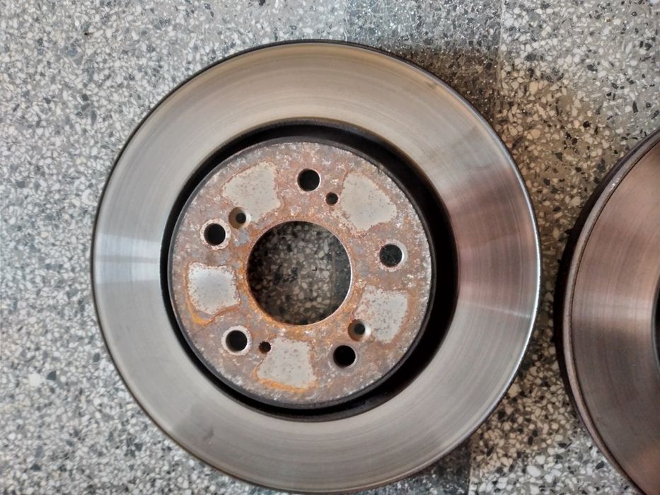 Предни Дискове за Hoda CRV-3  2,2 дизел