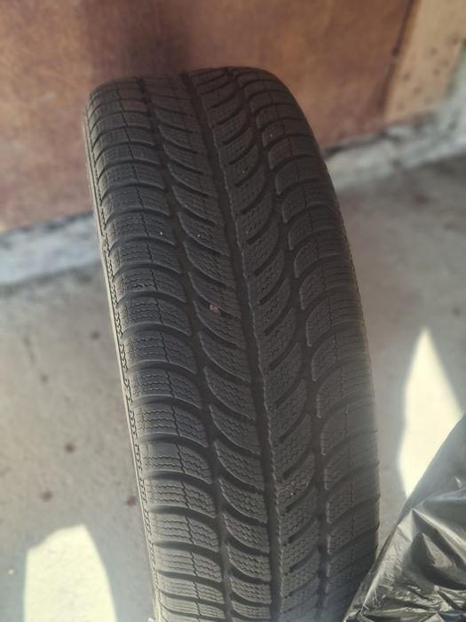 Vand 4 anvelope de iarna DEBICA