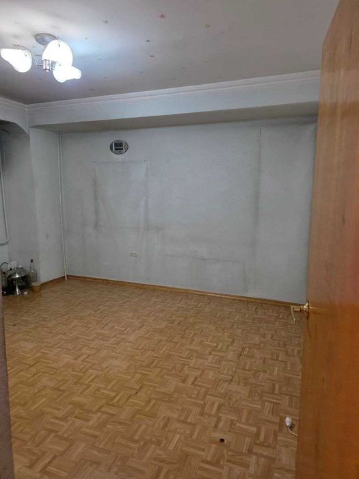 Продается 3-х ком. квартира. Хамид Алимжан. Дархан,