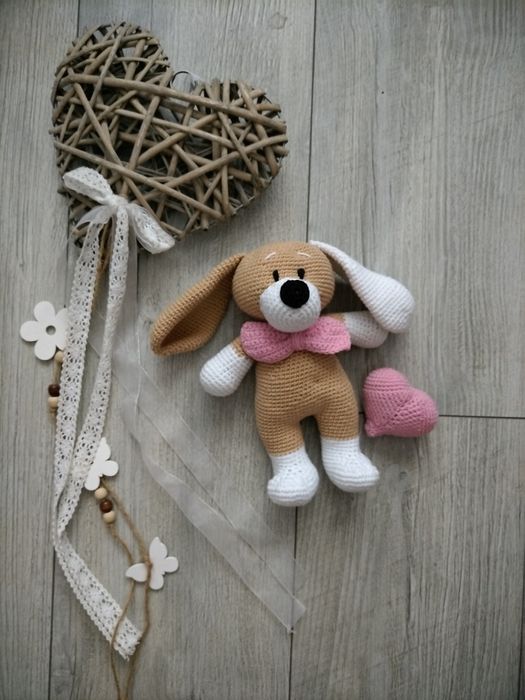 Плетена играчка на една кука