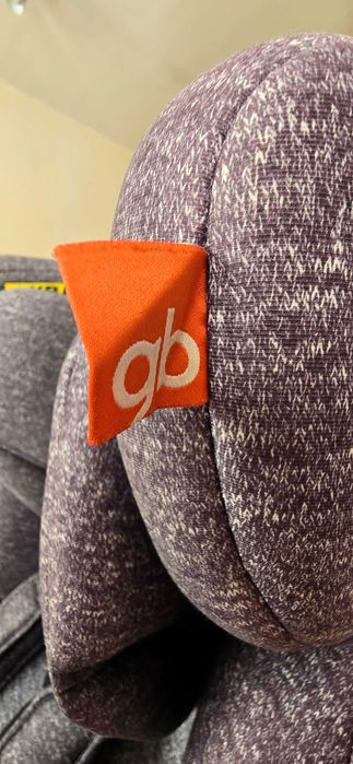 Продавам столче за кола Geoby CS888E за деца на възраст от 0 месеца до 25 кг (0+/I/II)