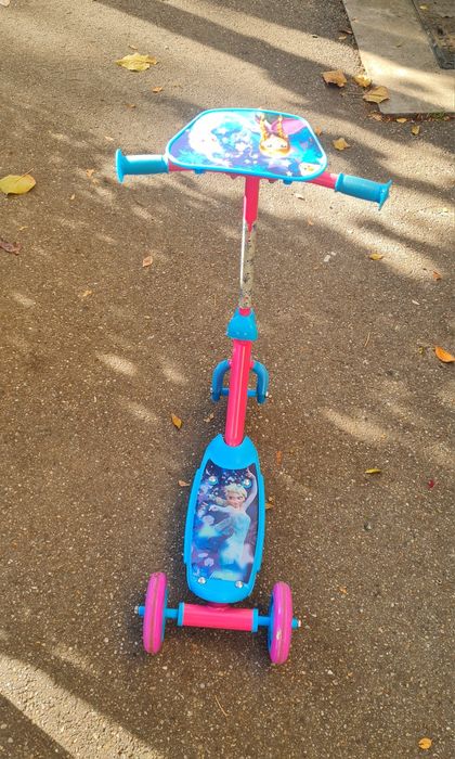 Trotineta 3 roți frozen elsa GEMENE