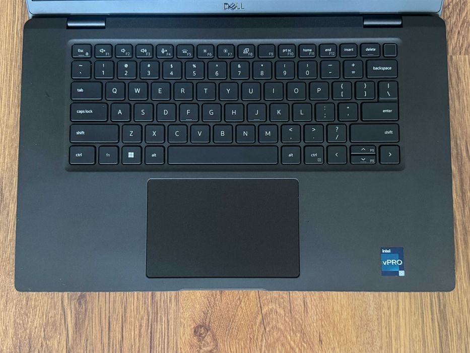 15.6' Full HD i5-1245u DELL Latitude 7530 16GB DDR4/256GB NVMe/Бат 8ч