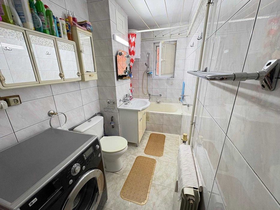 Apartament cu 3 camere de vanzare in Oltenita jud. Calarasi in zona Centrala