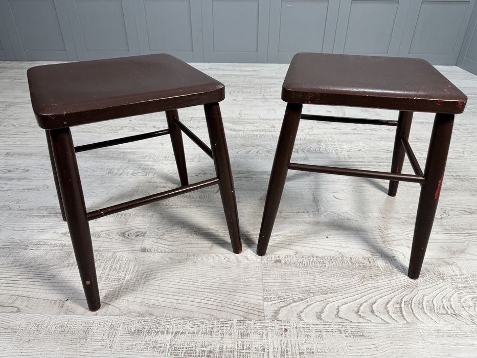 Винтидж боядисани табуретки Р323