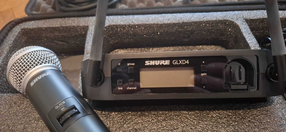 Microfon wireless SHURE GLXD4- stare foarte bună