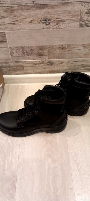 Чисто нови кубинки зимни и летни 44 номер