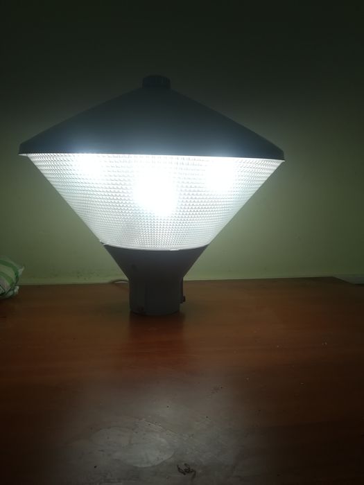 Продам фонарь уличный