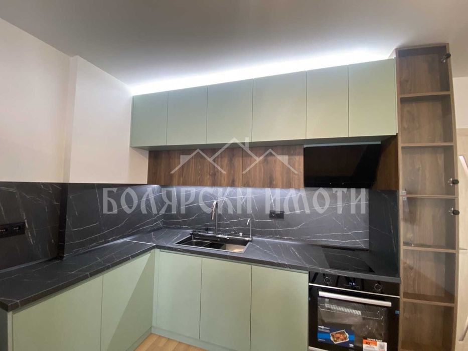 Продава се Двустаен апартамент в Велико Търново, Зона Б - 75 кв.м за 1071 €/кв.м - Снимка #2