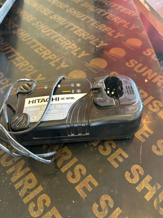 Инпактор инпакт драйвър Хитачи HITACHI HI KOKI японски литиева батерия