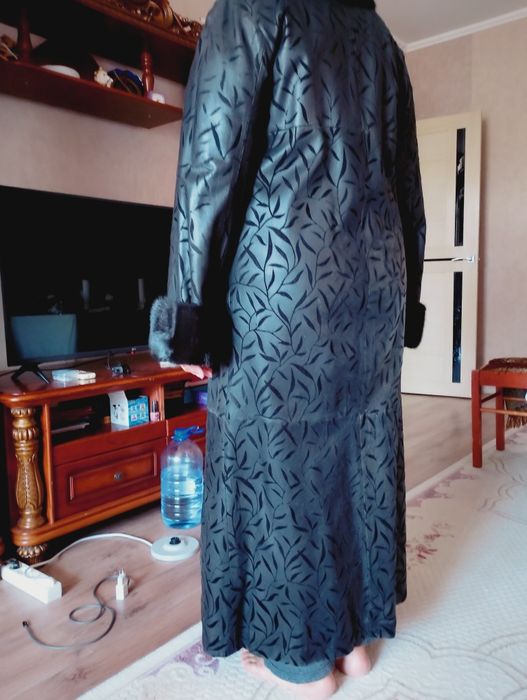 Пальто кожаное  демисезонное