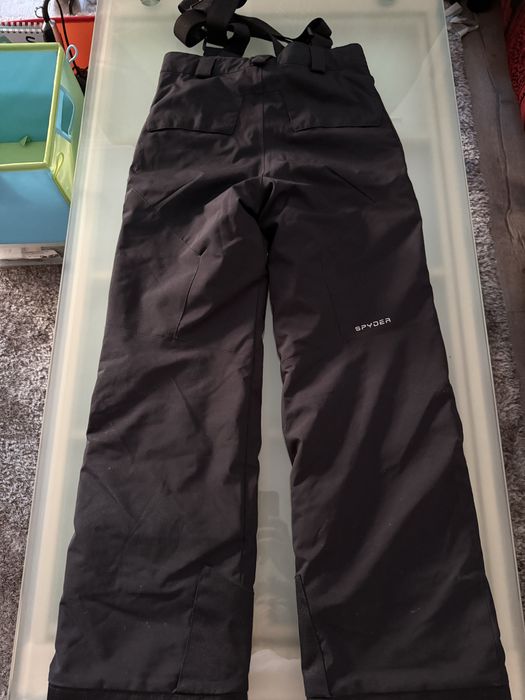 Ски екип Spyder яке и панталон