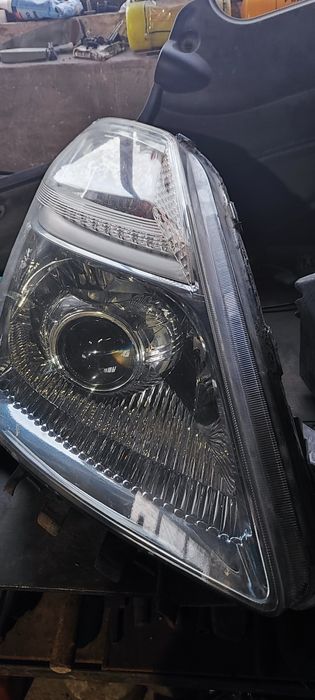 Продам Фары Приус 20
