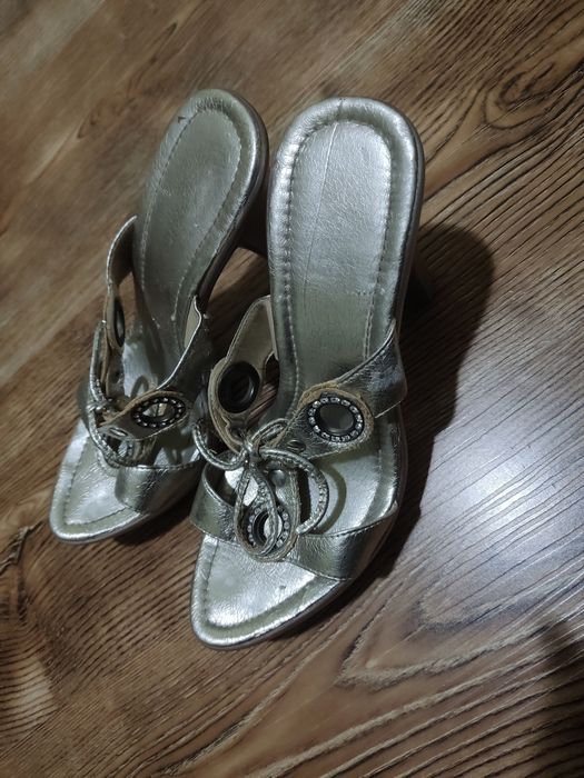 Продам туфельки на платформе б/у