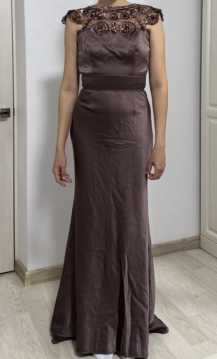 Вечернее платье