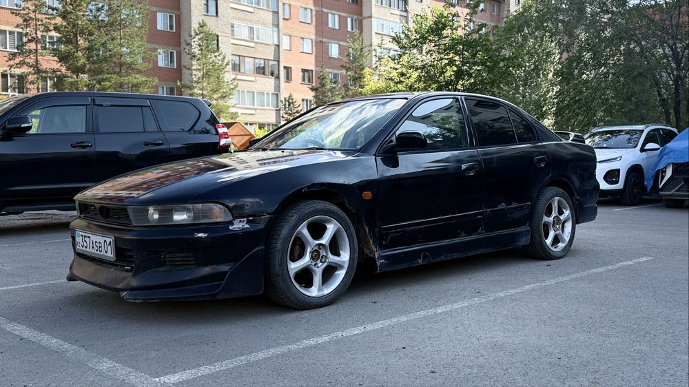 Mitsubishi Galant