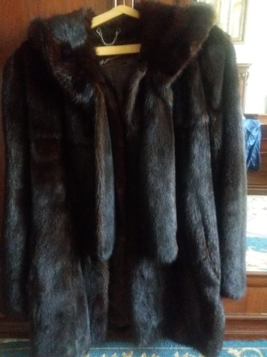 Продам шубы норковые