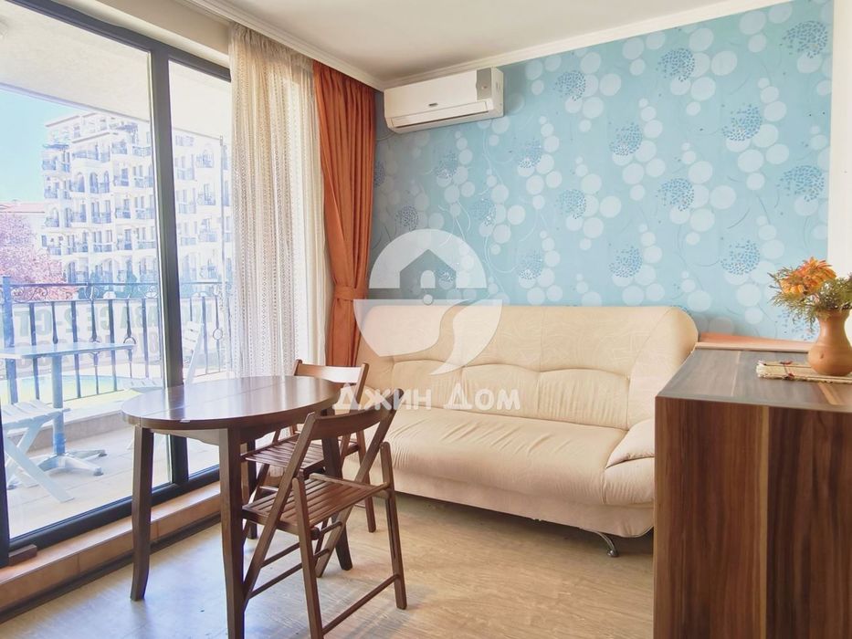 Двустаен апартамент в к-с „Саут Бей“, гр. Свети Влас