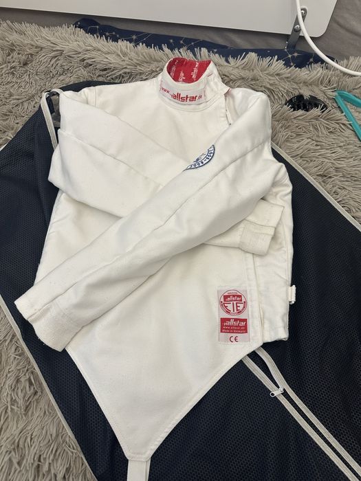 Екип за фехтовка / десен