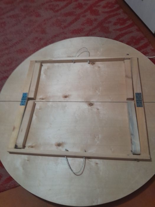 Продам круглый стол