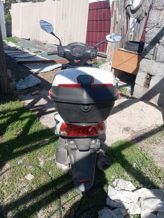 Мото с документами