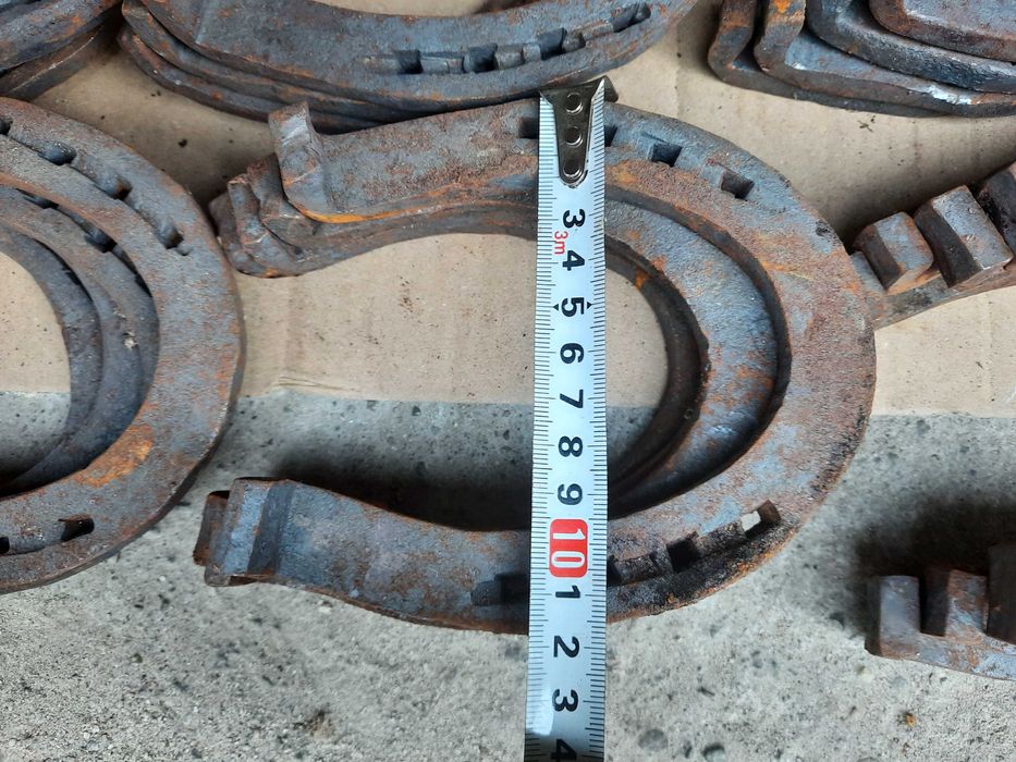 Ковани подкови за коне и магарета