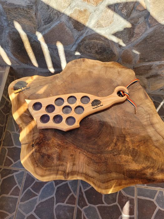 Platou și shatiere din lemn cu rasina epoxy