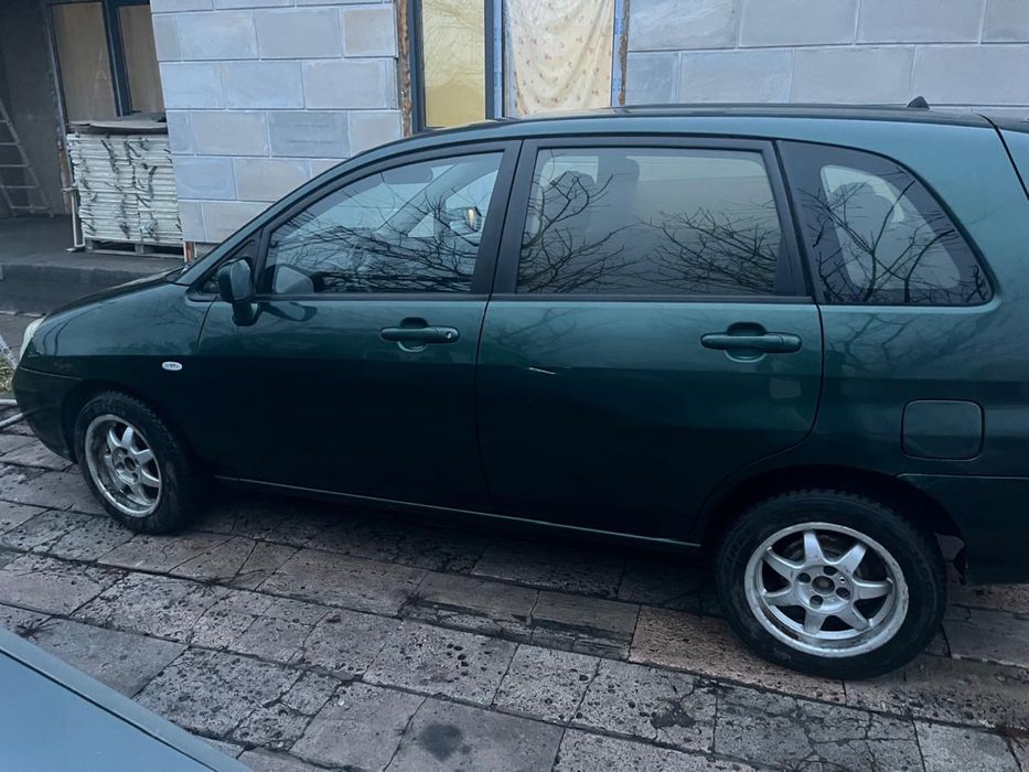 Продам Suzuki Liana