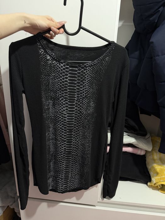 пиджак,кофты продам